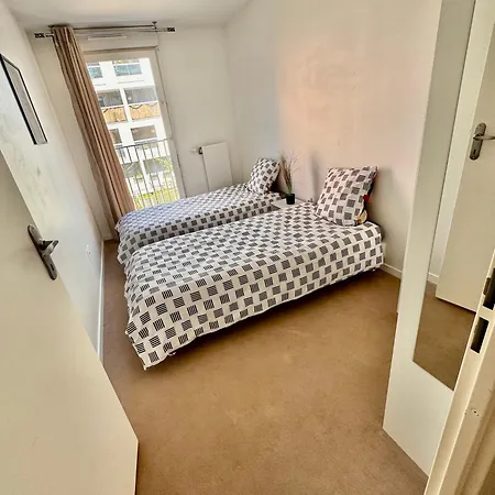 Appartamento Avec Terrasse 13m2 Hyper Centre Bois-Colombes